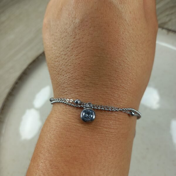 Pulsera Alice doble, con bolitas cubic redondo tornasol.