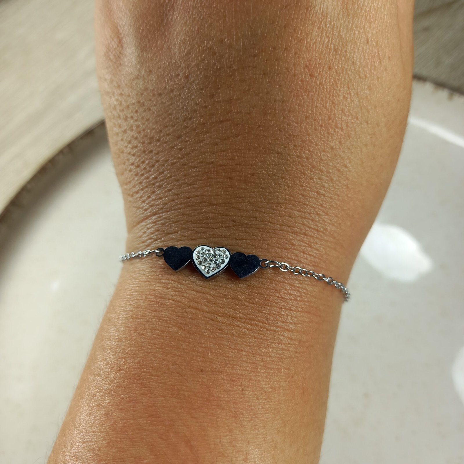 Pulsera Triple cerrazón con microcristales.