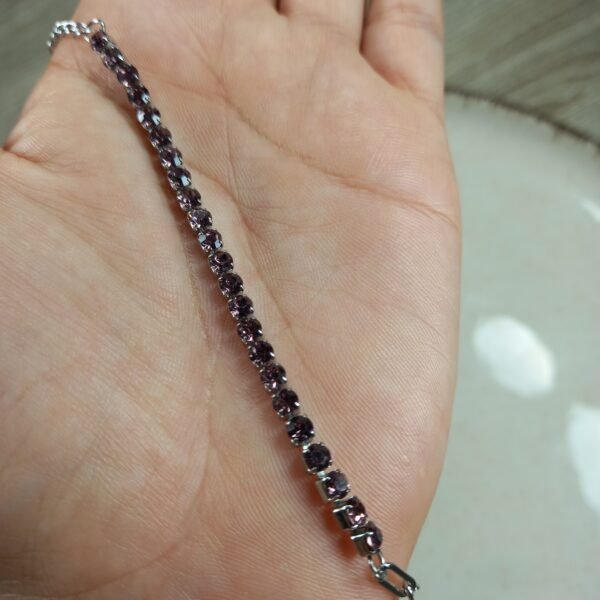 Pulsera full cubics violeta.