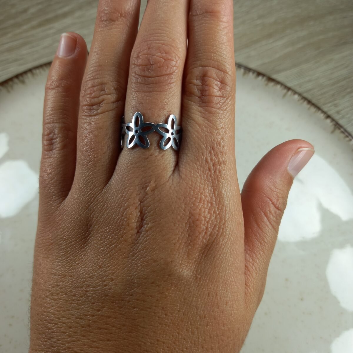 Anillo - Doble flor calada.