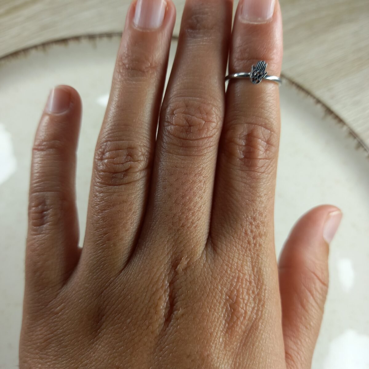 Anillo - Midi forma manito de Fátima.