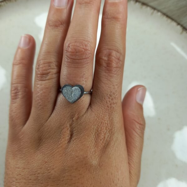 Anillo Corazón Con Relieve