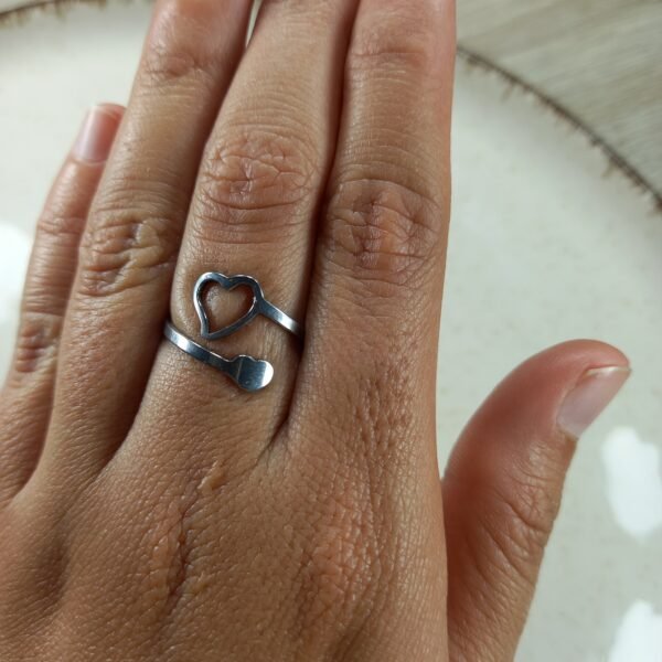 Anillo Cruzado Corazón Liso y Calado