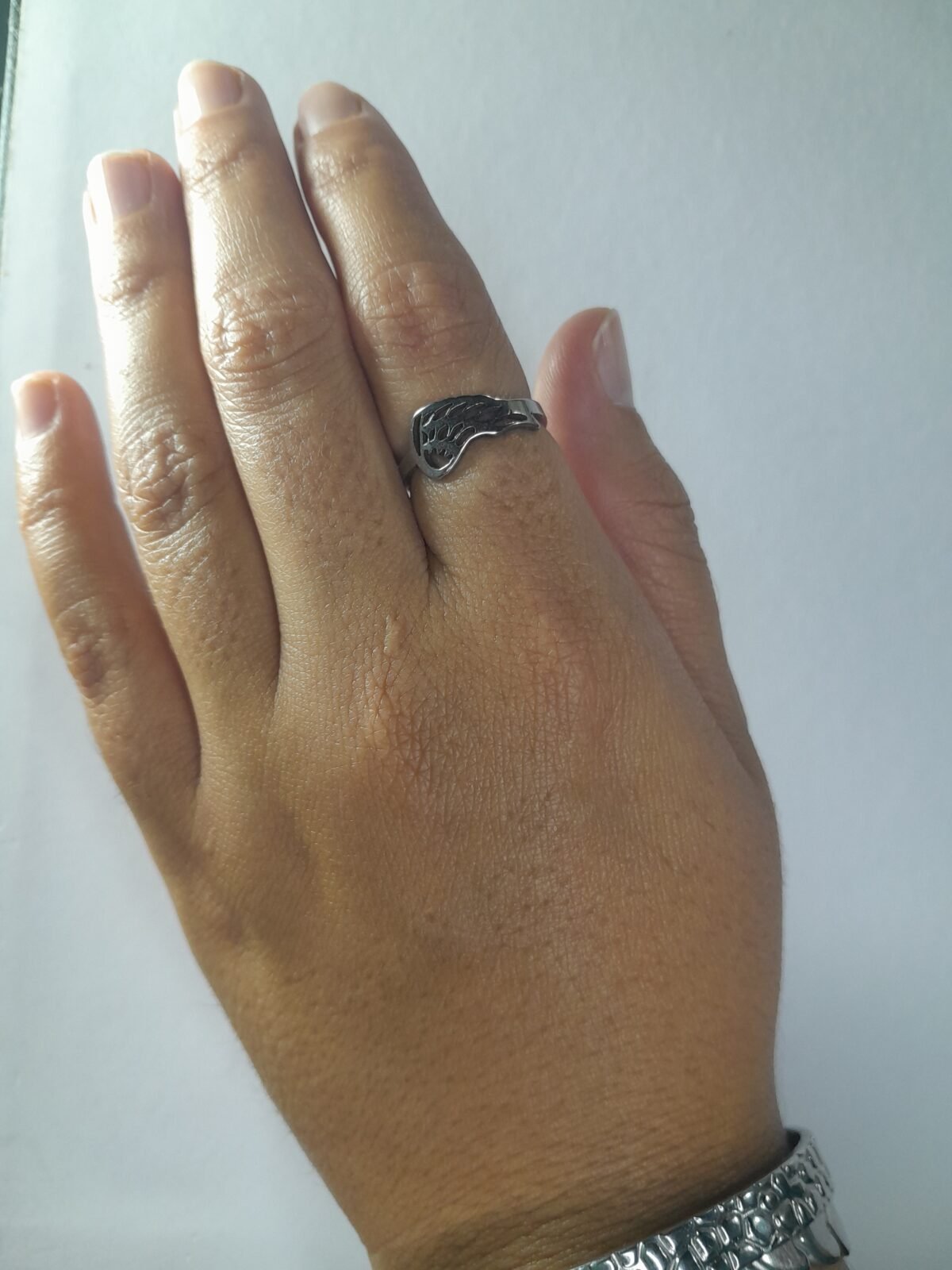 Anillo Ala.