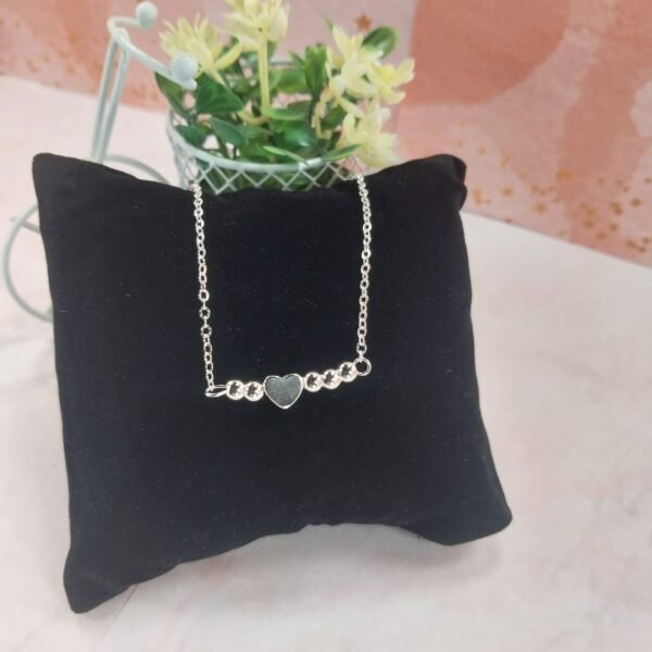 Collar dije Bolitas + Corazón