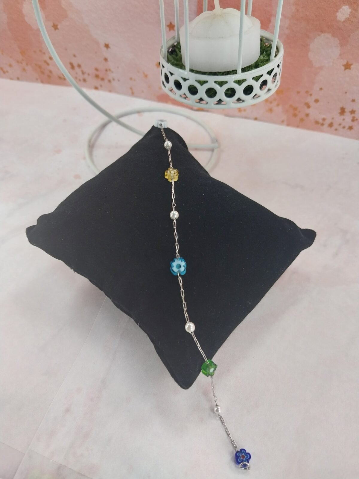 Pulsera con Florcitas Coloridas + Bolitas