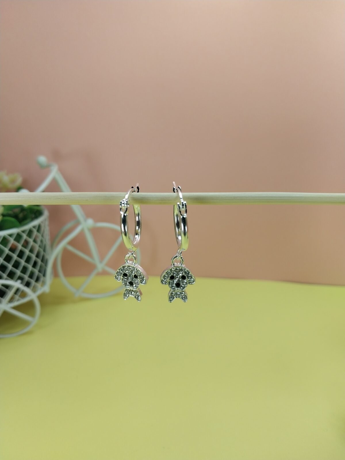 Argollas Perrito con piedritas