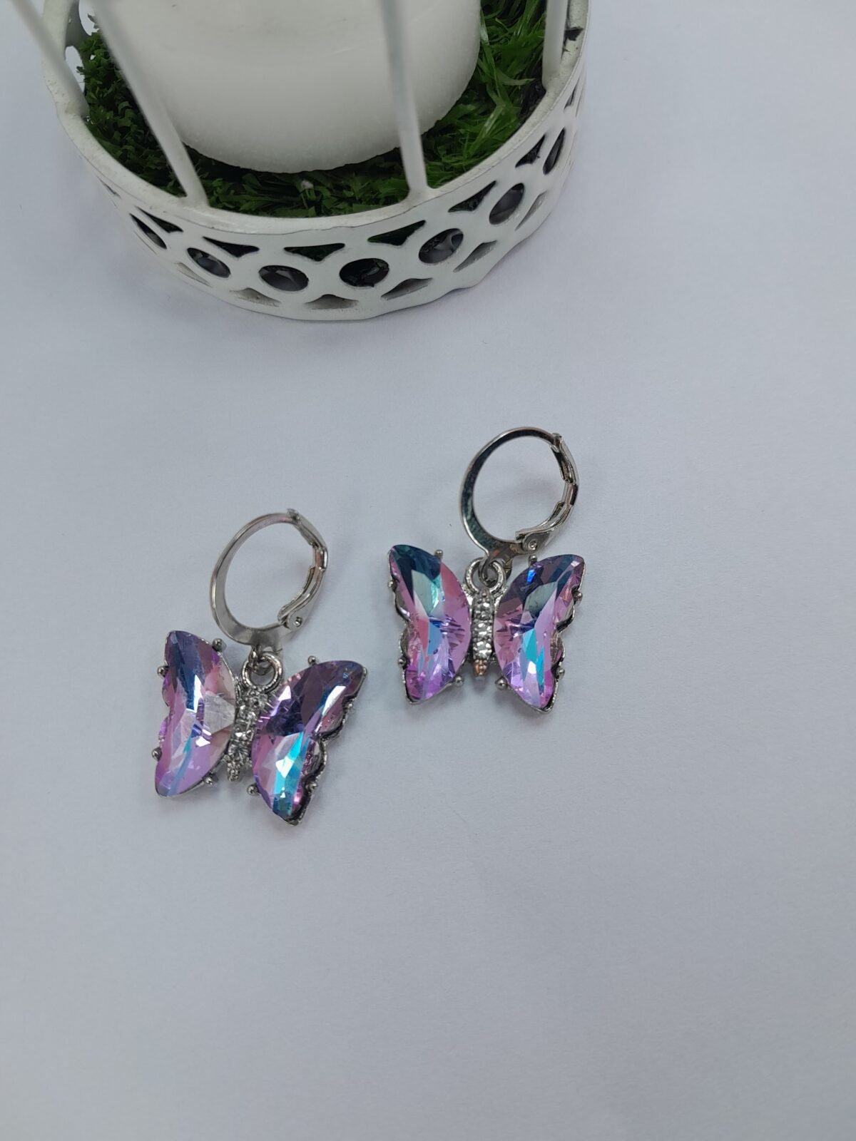 Argollas bisagra dije mariposa cristal - tornasol lila